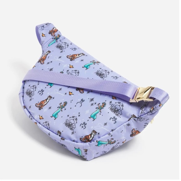 2026 NWT Stoney Clover Lane x Disney Princess Jasmine Jumbo Fanny + Sticker - Picture 4 of 6